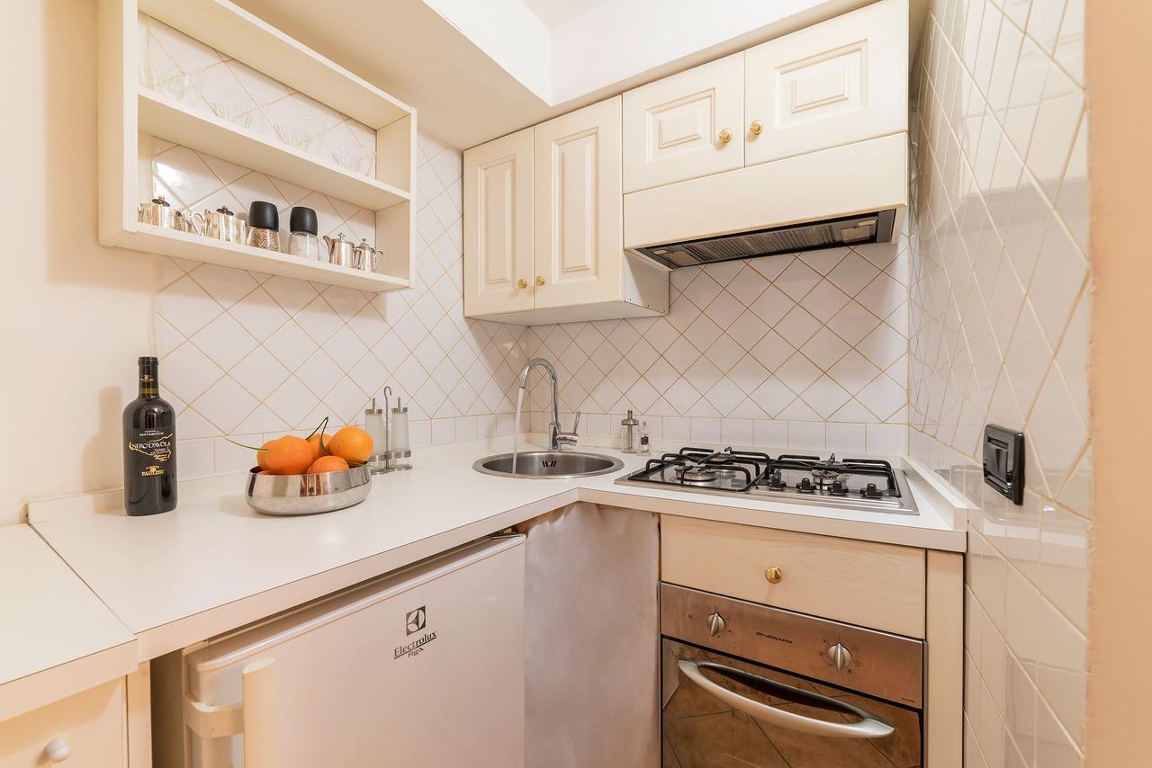 Sweet Little Suite Near Pantheon Rome Buitenkant foto