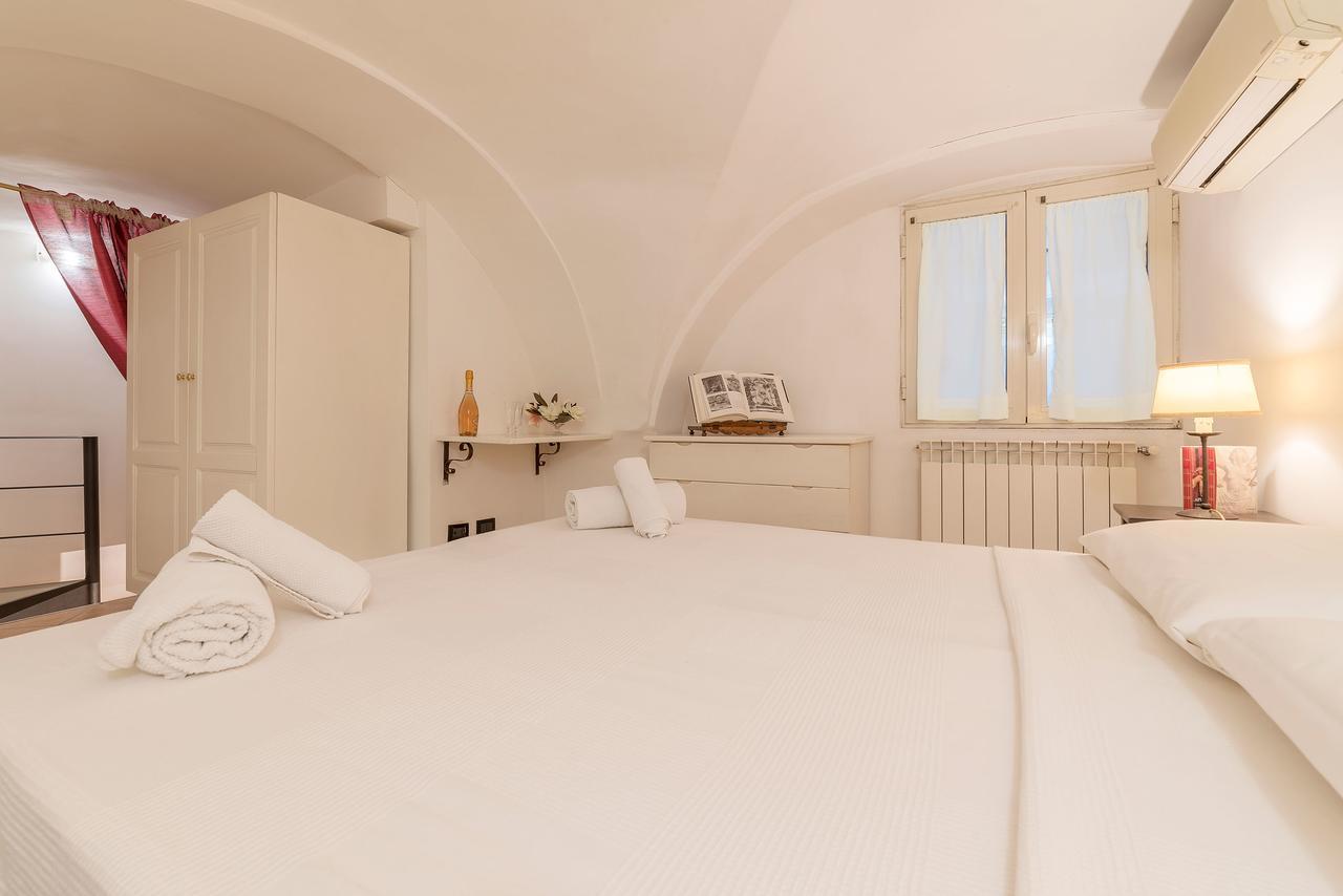 Sweet Little Suite Near Pantheon Rome Buitenkant foto